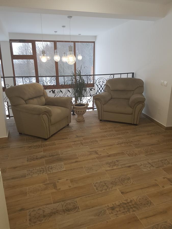 Casuta Din Padure Panzió Dragus Kültér fotó