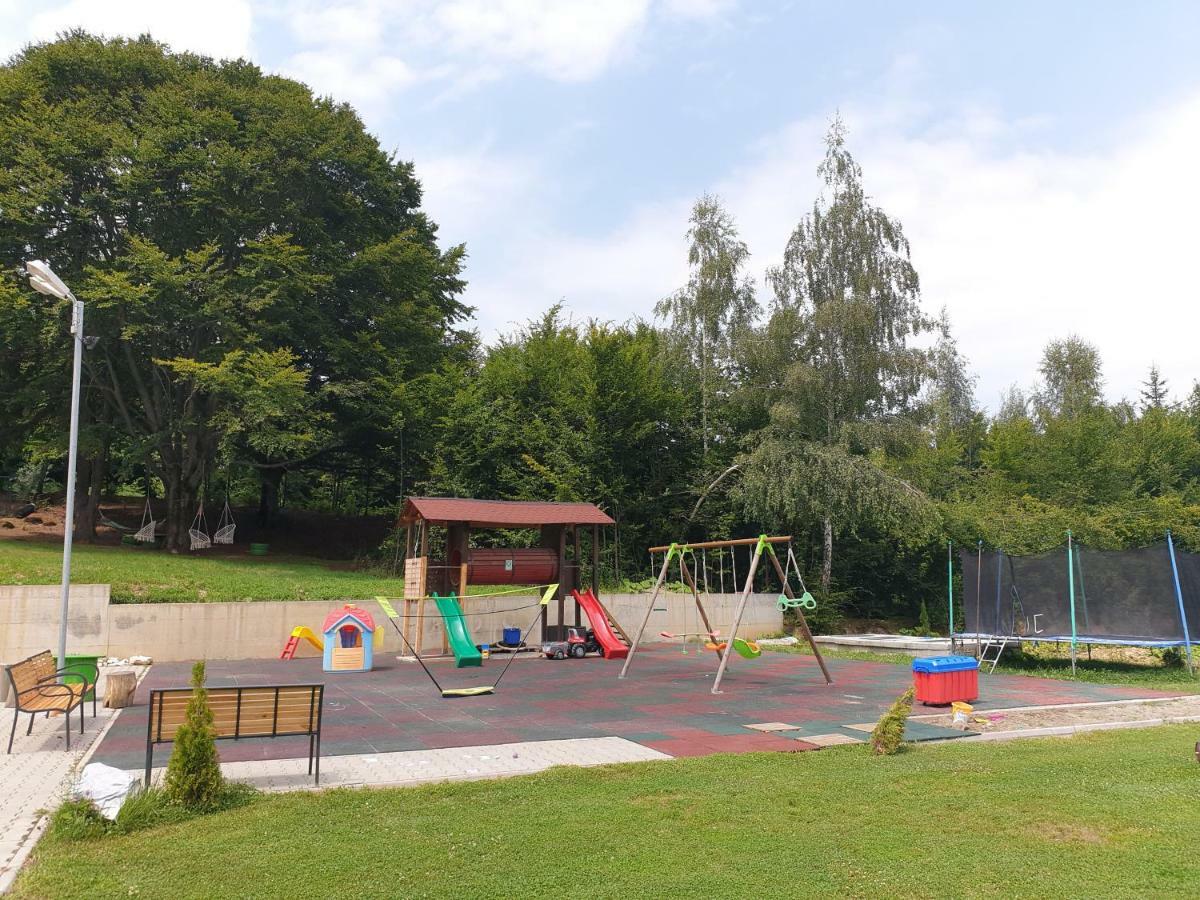 Casuta Din Padure Panzió Dragus Kültér fotó